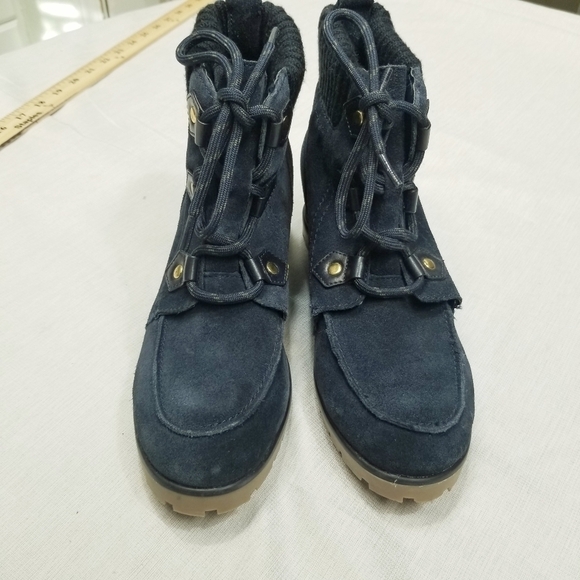 TOMMY HILFIGER Womens Serafin Blue Suede concealed Wedge Sz 6.5 Bootie NWOB‎ - Picture 10 of 11